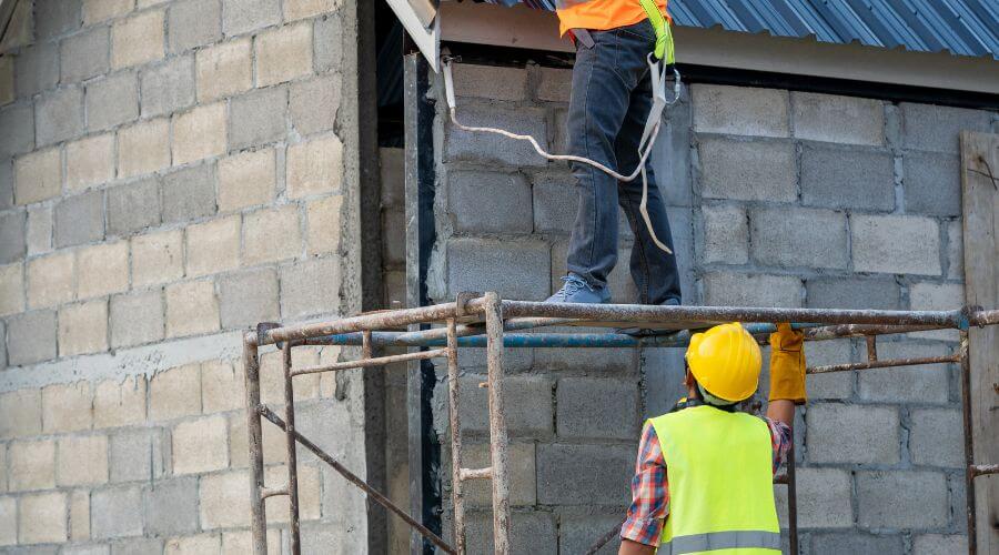 Professional residential roofers in Arnold, KS